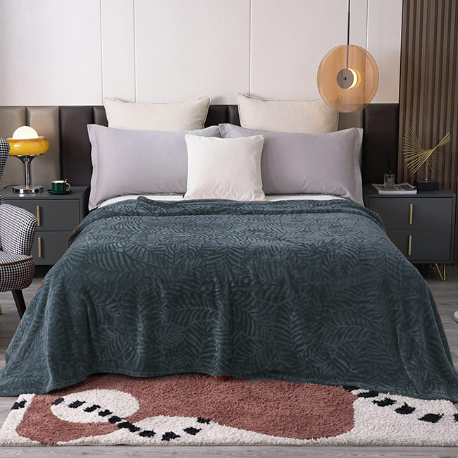 Embossed Fleece Blanket Grey