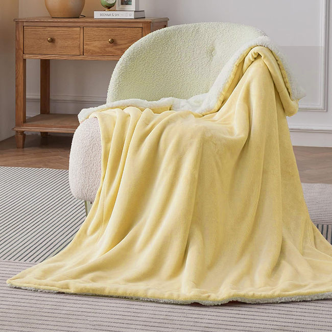 Sherpa Fleece Blanket Skin Golden